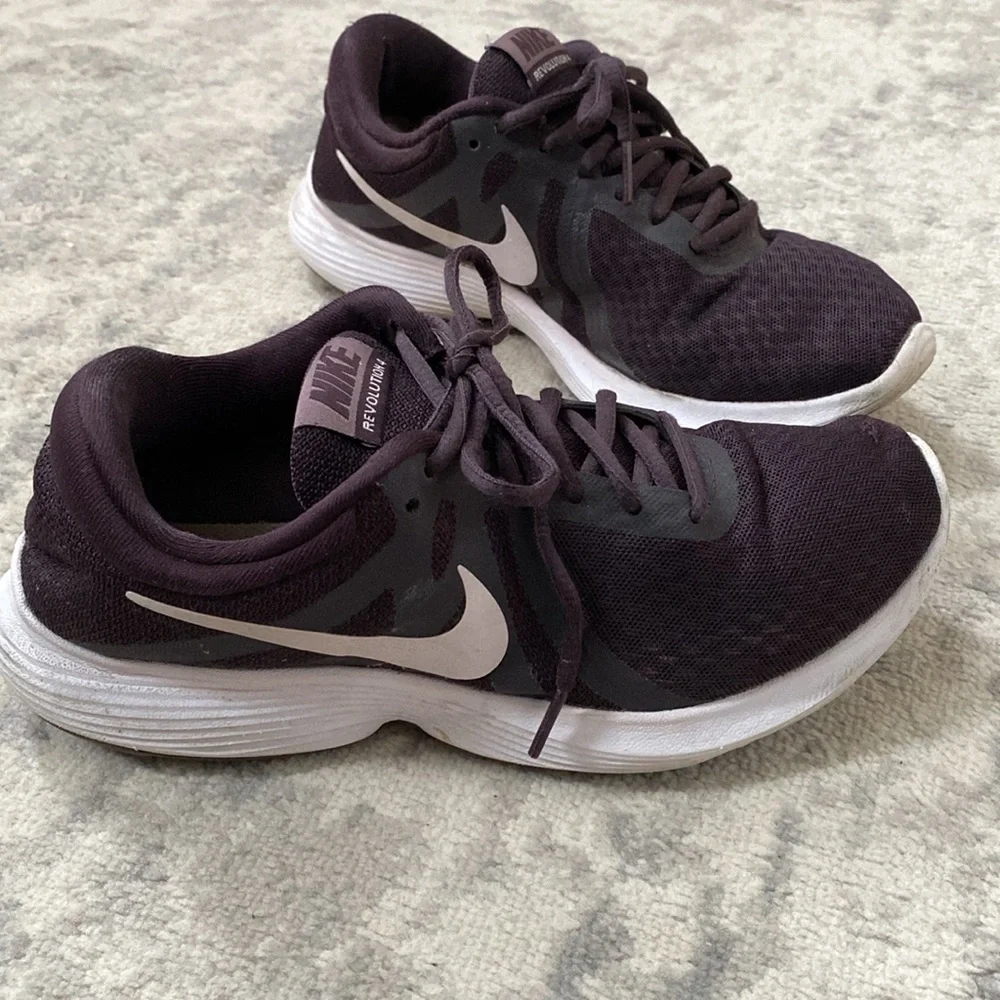NIKE Revolution 4 sneakers - Picture 3 of 10